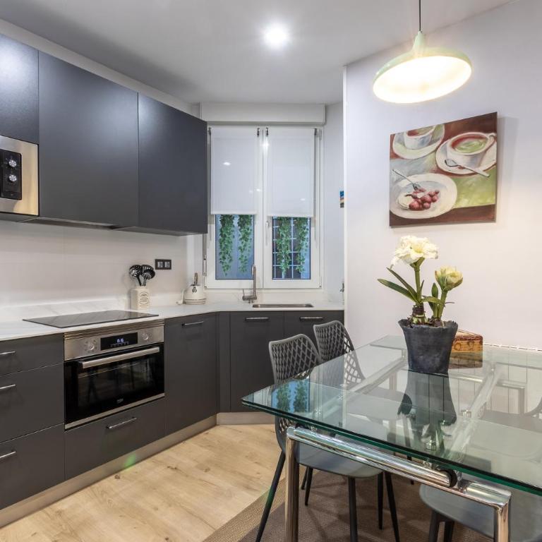 Acogedor con estilo único junto Centro Azkuna - Three-Bedroom Apartment - 5