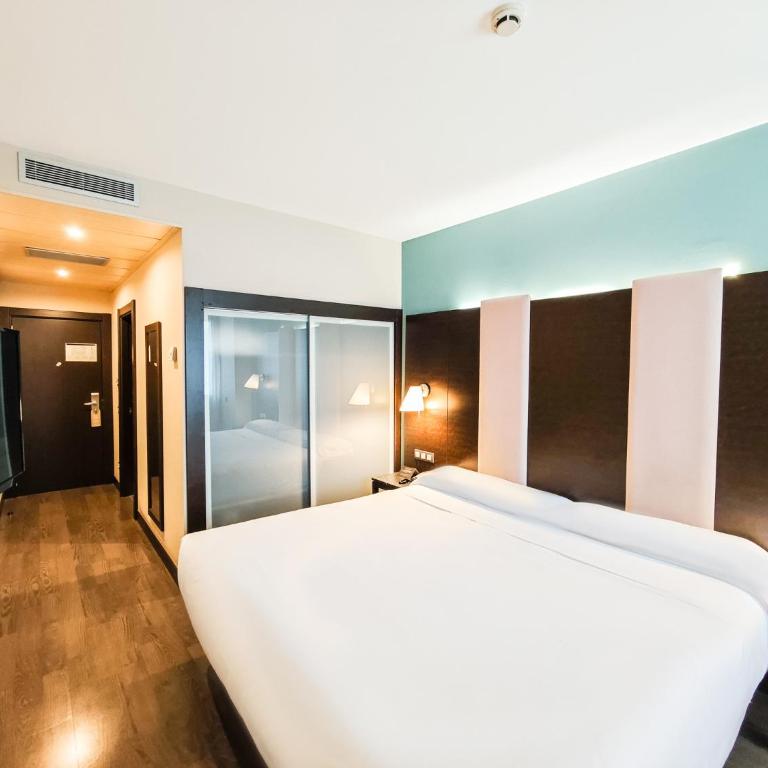 AZZ Pamplona Norte Hotel - Habitación Estándar - Cama extragrande - 1