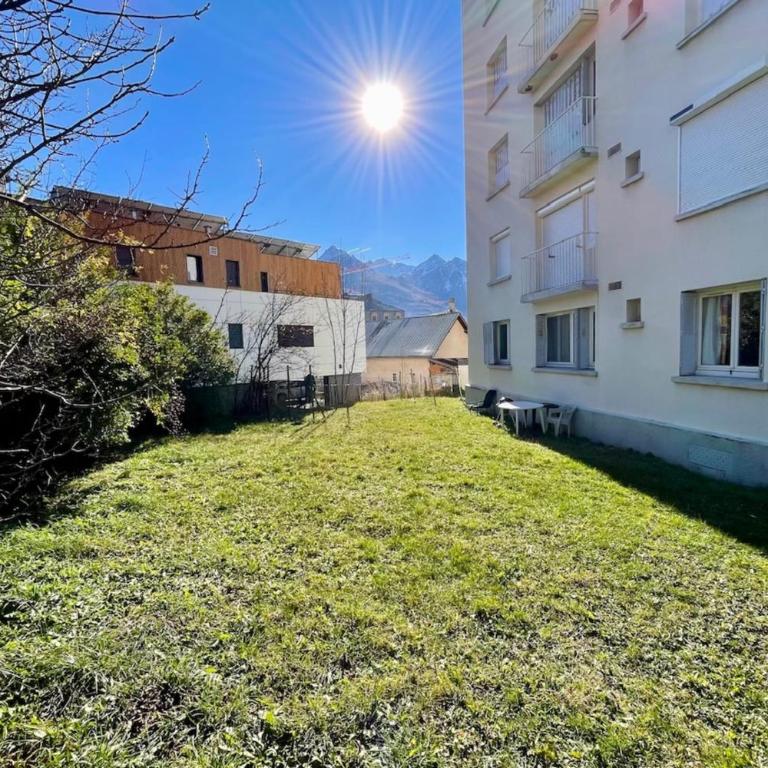 Charming T3 with balcony in the heart of Briançon - Appartement - 13