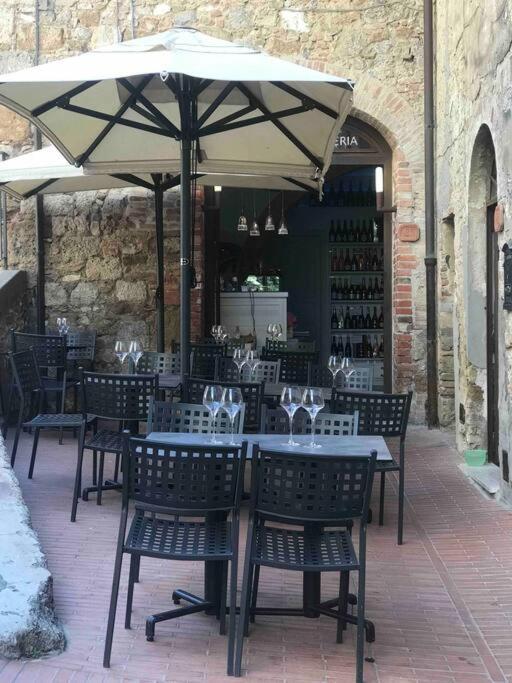 Tusci Loft San Gimignano A GEM in the CITY - One-Bedroom Apartment - 49