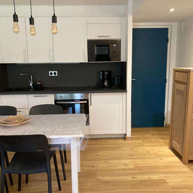 Appartement 6 personnes dans résidence avec piscine - Appartement 2 Chambres - 10