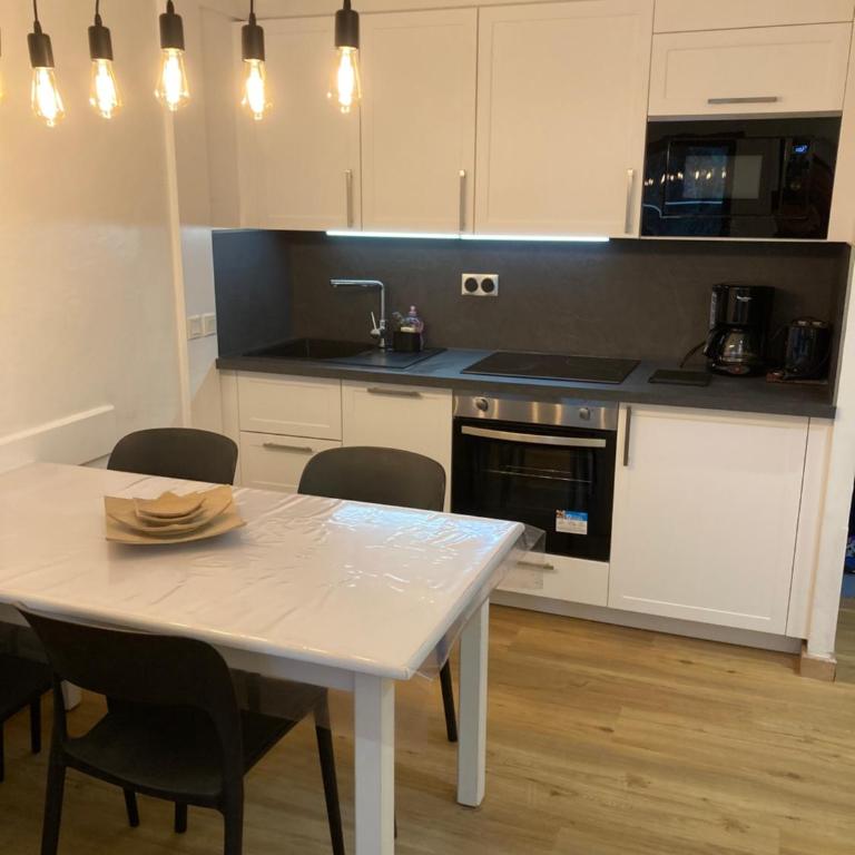 Appartement 6 personnes dans résidence avec piscine - Appartement 2 Chambres - 14