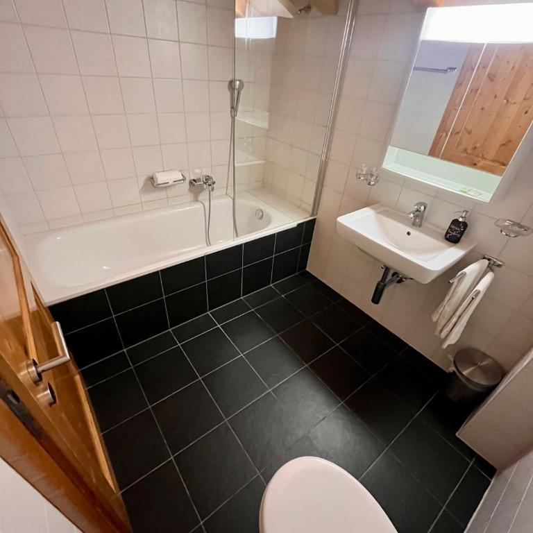Aparthotel Mountain River Resort - Apartment mit 3 Schlafzimmern - 7