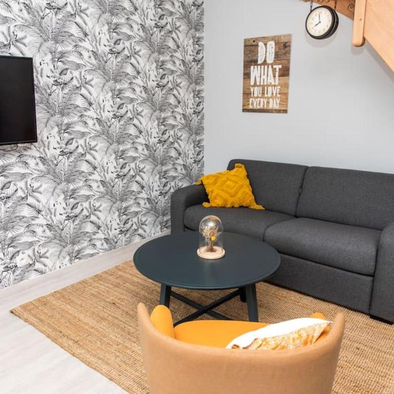 Duplex de charme - centre Caen à pied - 4 pers - One-Bedroom Apartment - 11