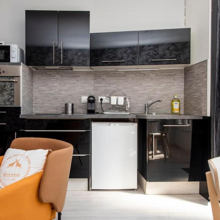 Duplex de charme - centre Caen à pied - 4 pers - One-Bedroom Apartment - 13