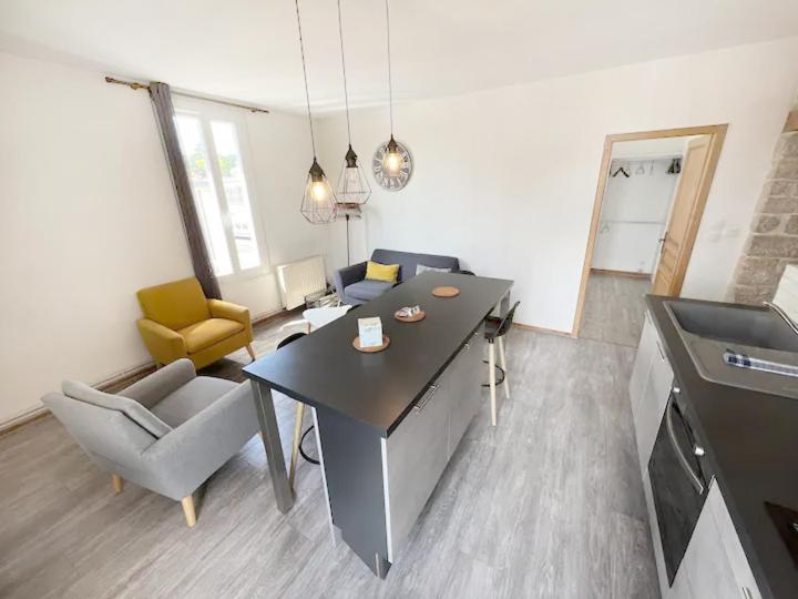 La Gare: 50m2, 4 Prs, 2 Ch - Proximité cité gastro - Appartement 2 Chambres - 9