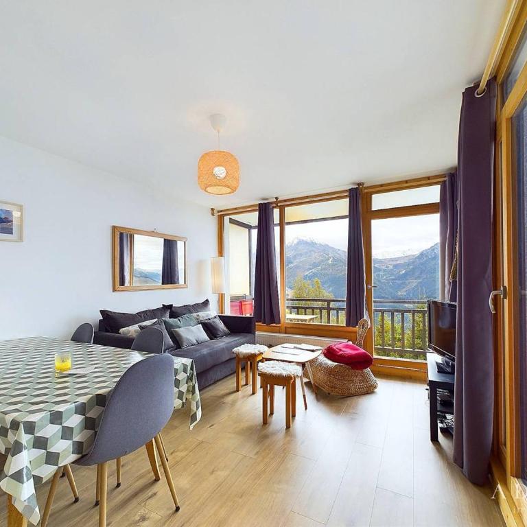 Appartement Scandinave, 3 pièces, 50m², proche pistes et commerces, avec balcons et parking - FR-1-398-609 - Appartement (6 Adultes) - 1