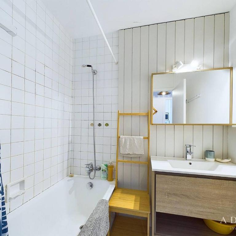 Appartement Scandinave, 3 pièces, 50m², proche pistes et commerces, avec balcons et parking - FR-1-398-609 - Appartement (6 Adultes) - 9
