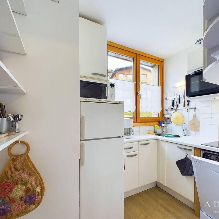 Appartement Scandinave, 3 pièces, 50m², proche pistes et commerces, avec balcons et parking - FR-1-398-609 - Appartement (6 Adultes) - 11