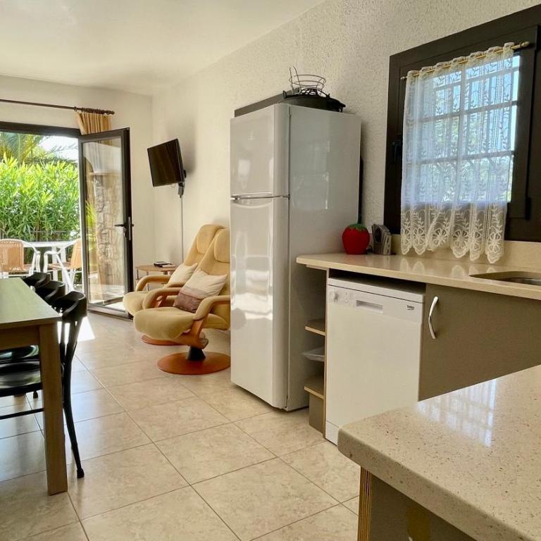 VOLENDAM 18 Planta baja con piscina privada - Apartment - Ground Floor - 17