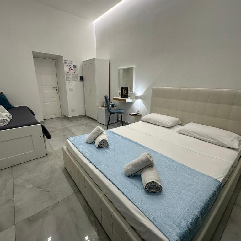 Barbaro Suite & Apartment - Camera Quadrupla con Balcone - 4