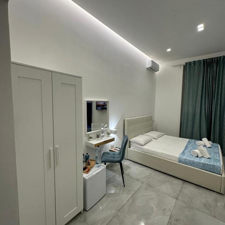 Barbaro Suite & Apartment - Camera Quadrupla con Balcone - 1