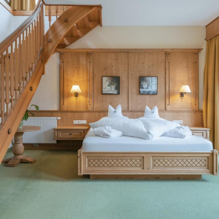 Wohlfühlhotel KERSCHDORFER - B&B - ADULTS ONLY - Turm Suite - 5