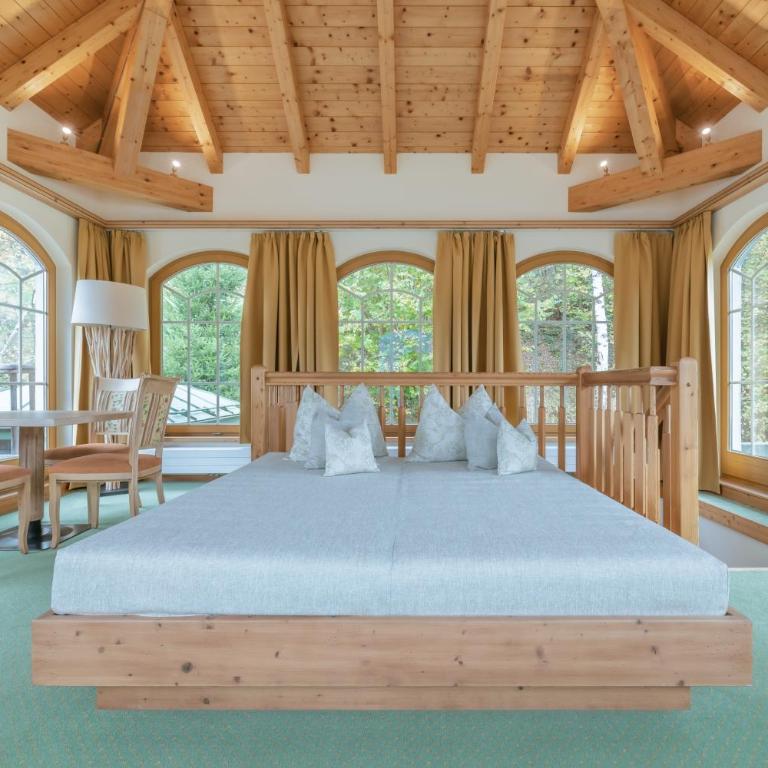 Wohlfühlhotel KERSCHDORFER - B&B - ADULTS ONLY - Turm Suite - 2