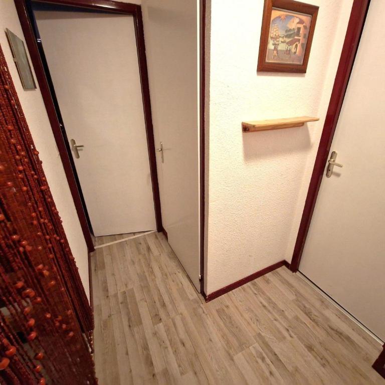 Appartement 42m², 2 pièces + cabine, 6-8 pers, cœur de station, proche pistes et commerces - FR-1-265-195 - Appartement (8 Adultes) - 18