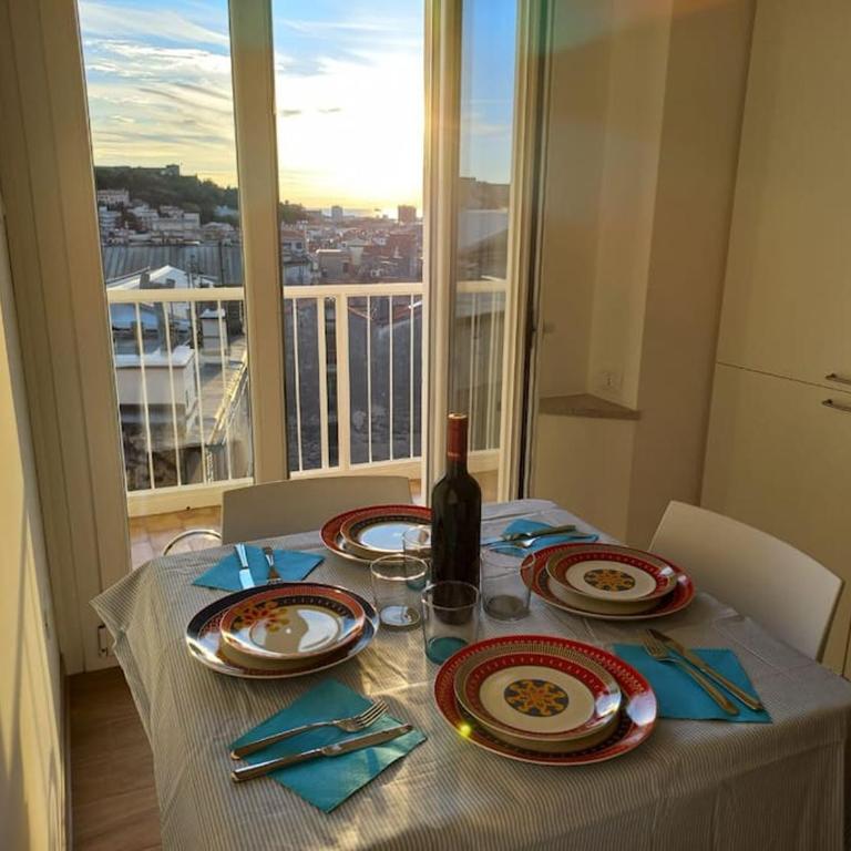 Sea view city centre - One-Bedroom Apartment - 9