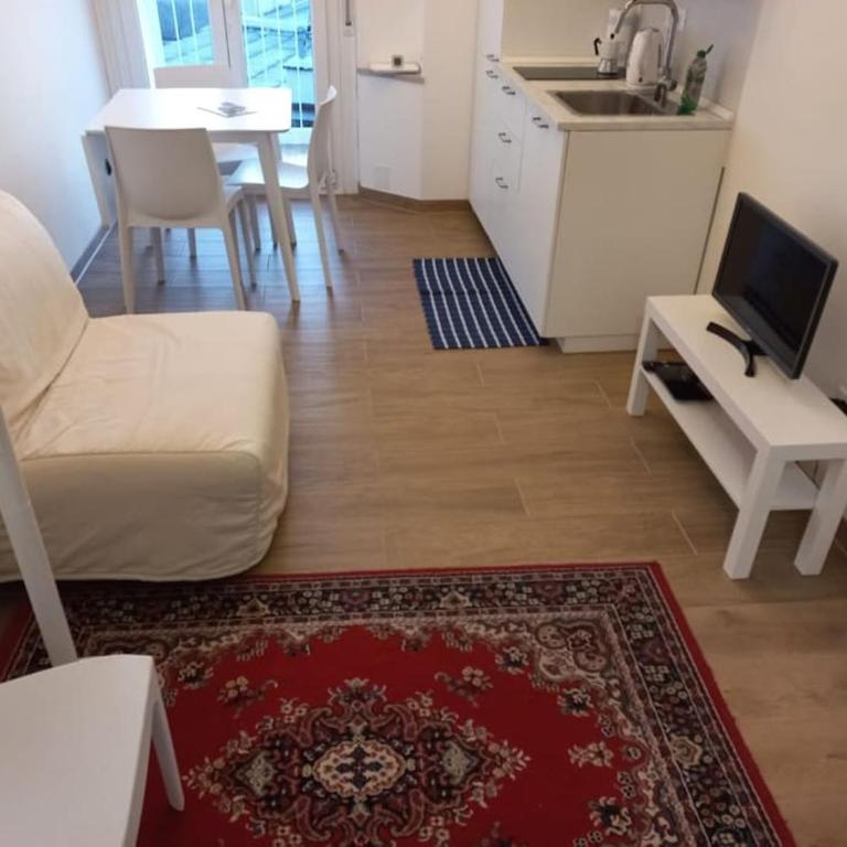 Sea view city centre - One-Bedroom Apartment - 14