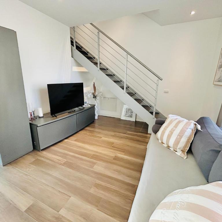 Menotti Attico-Flexrent Immobiliare Abissinia - Two-Bedroom Apartment - 3