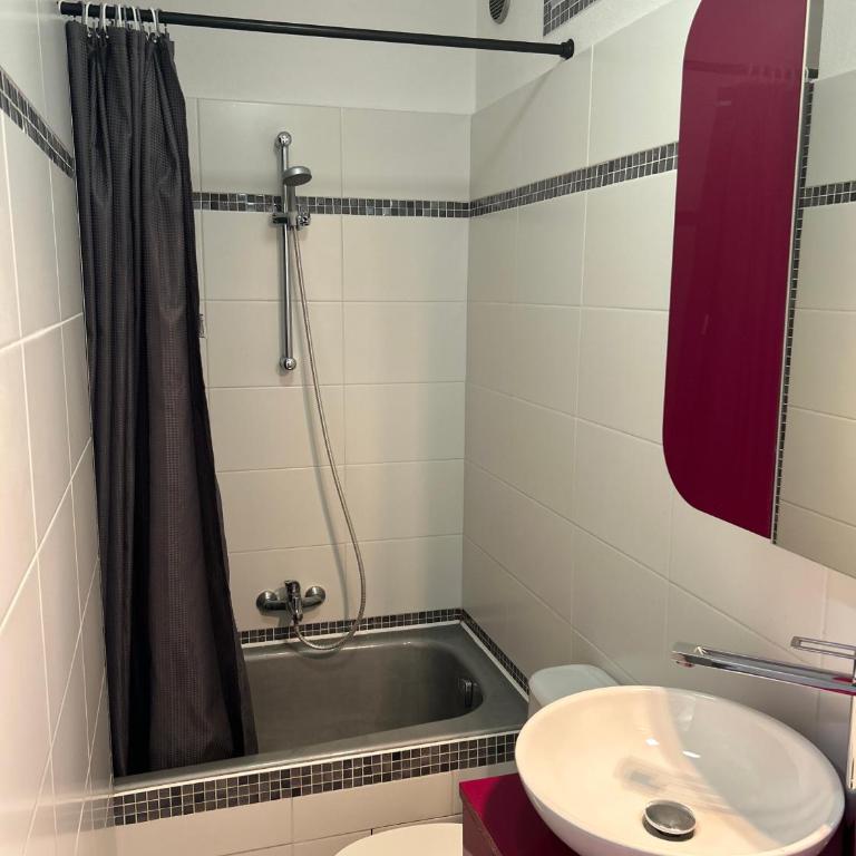 Lovely AIR-CONNED flat SWIMMING POOL Sea 5 minutes away - Appartement 1 Chambre - 14