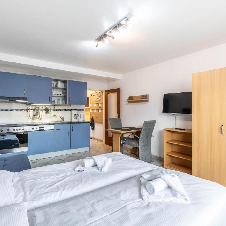 Apartment Zuhause - Studio mit Dusche - 8
