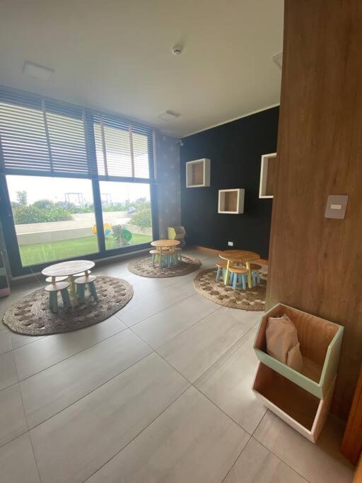 Amplio dpto, vista insuperable, 2 parkings - Apartamento con vistas al mar - 16
