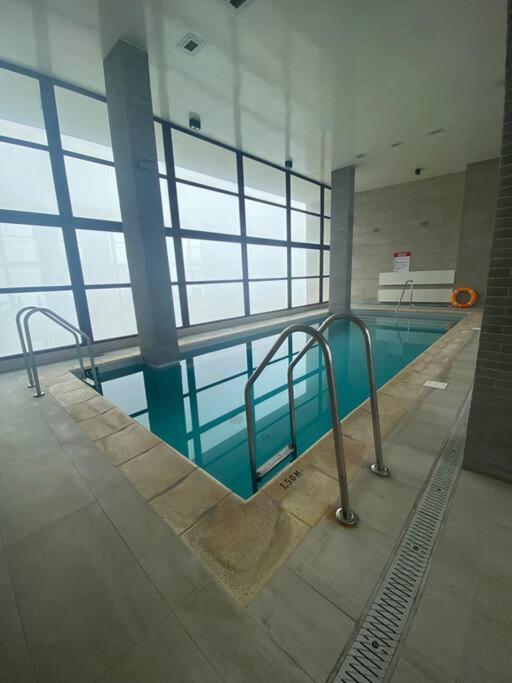 Amplio dpto, vista insuperable, 2 parkings - Apartamento con vistas al mar - 20