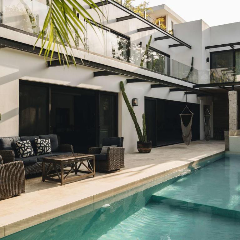 Elegant Villa Stay Gated Place Full Concierge - Villa - 2