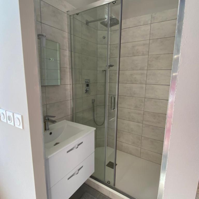 La soie - Chambre Double avec Salle de Bains Privative - 5