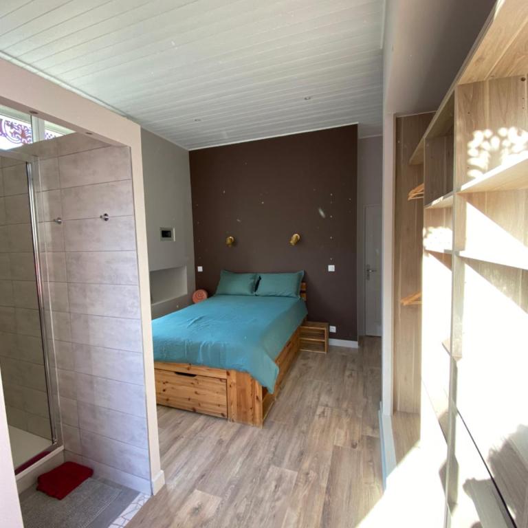 La soie - Chambre Double avec Salle de Bains Privative - 3