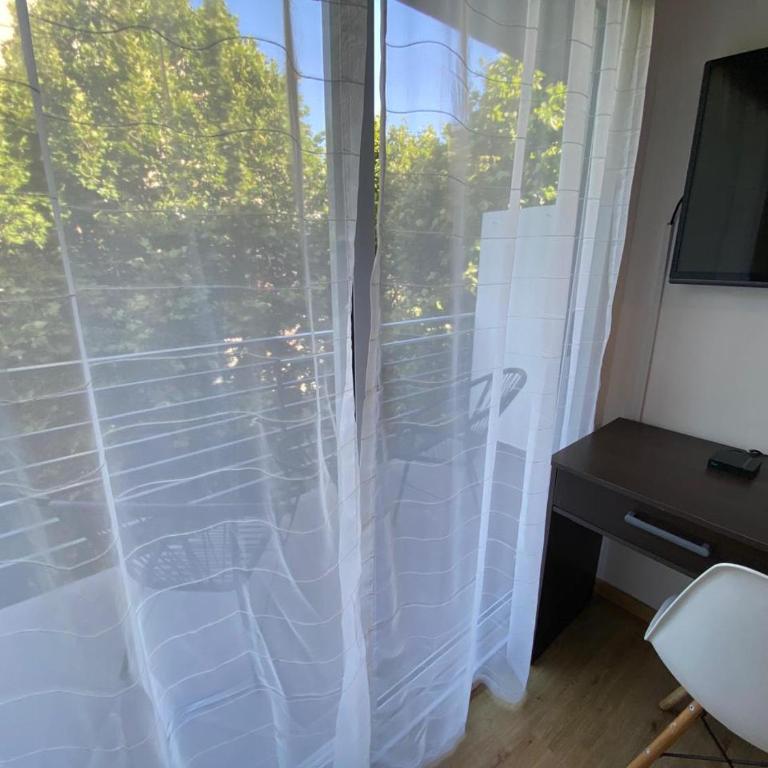 Moderno monoambiente nuevo con balcon a la calle en barrio Belgrano - Apartamento de 1 dormitorio - 21