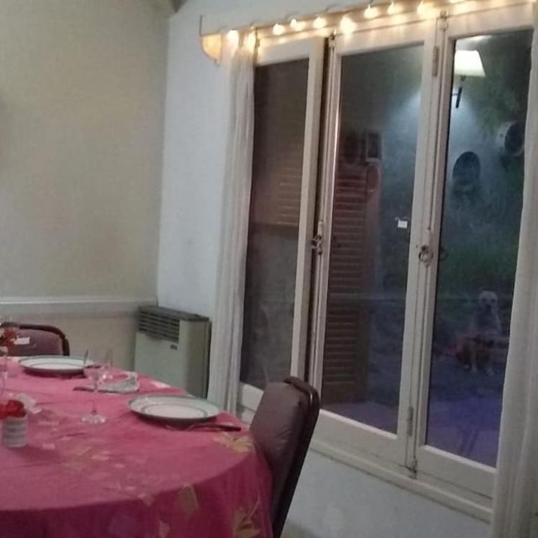 Chalet para 8 o 9 personas, pegado al Bosque Peralta Ramos y a 10 cuadras de las mejores playas del sur de Mar del Plata - Casa de 3 dormitorios - 14