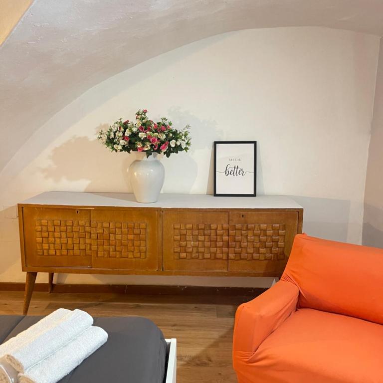 Bonhouse - Two-Bedroom House - 18