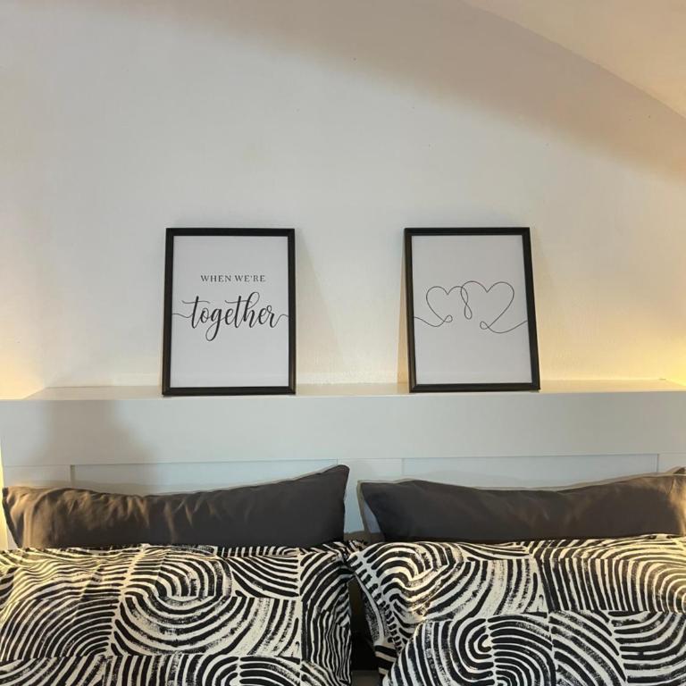 Bonhouse - Two-Bedroom House - 16