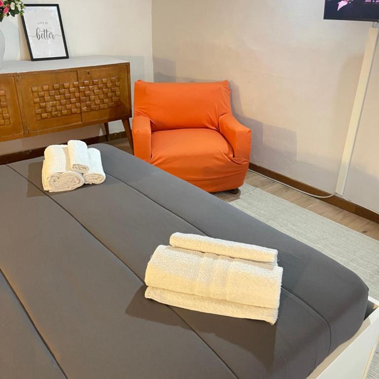 Bonhouse - Two-Bedroom House - 19