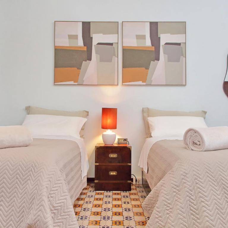 Villa Gisi Guest House - Twin Room with Private Bathroom - 17