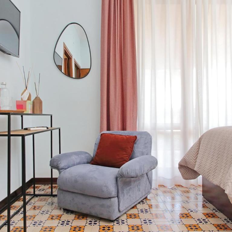 Villa Gisi Guest House - Twin Room with Private Bathroom - 3