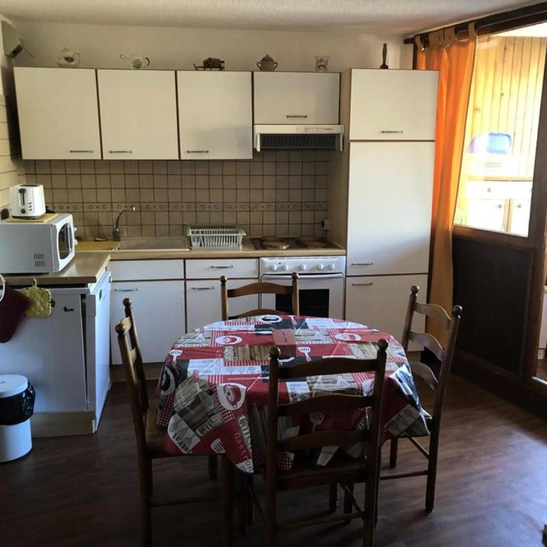 Résidence 4 Soleils - RESIDENCE 4 SOLEILS APT 317 MAE-3011 - Appartement - 1