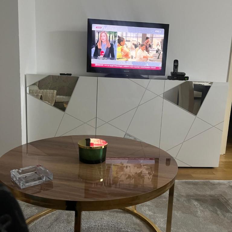 La Casa Stan na dan - Apartman sa 1 Spavaćom Sobom - 2