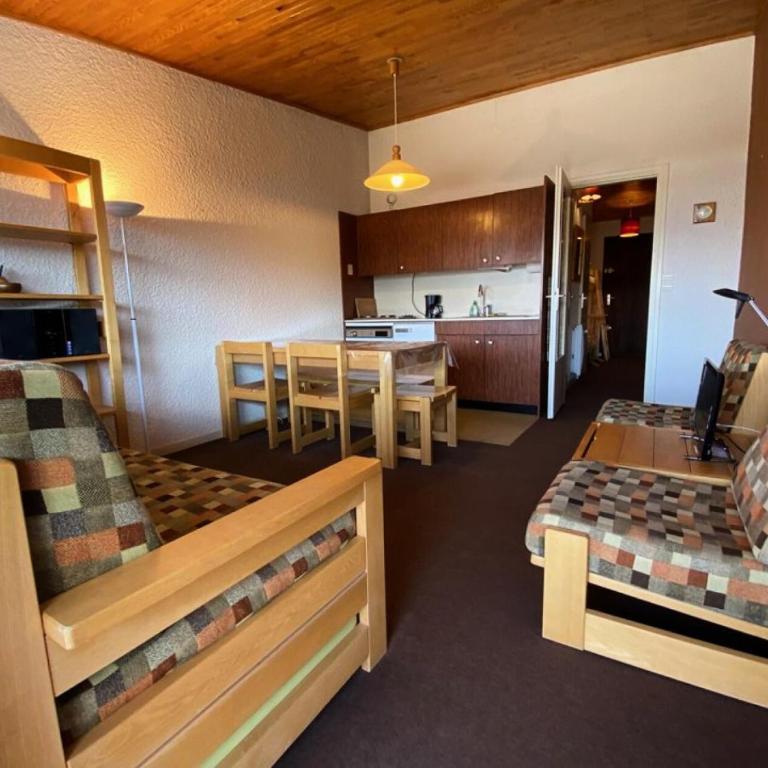 Résidence Milady - MILADY APT B3 MAE-3451 - Studio - 2