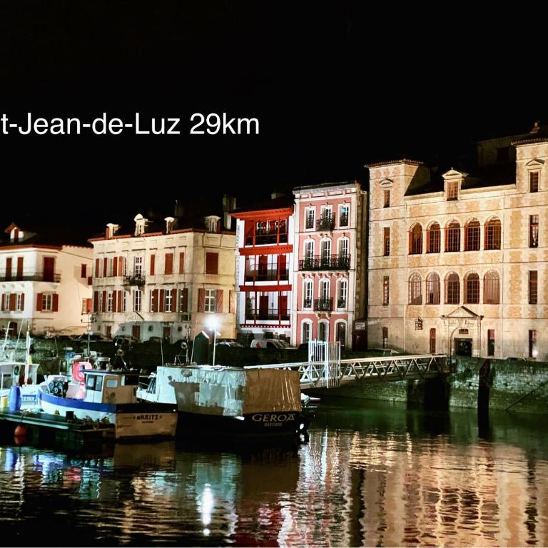 BaskoParadis I Apt I Central I Calme I Lumineux I Lit 160 I Terrasse I Jardin - Appartement Deluxe - 21