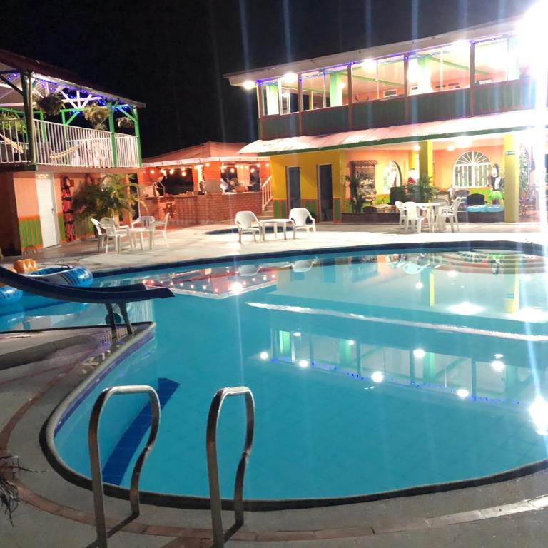 Vista Hermosa Finca Filandia a 10 min del Pueblo - Seven-Bedroom House - 6