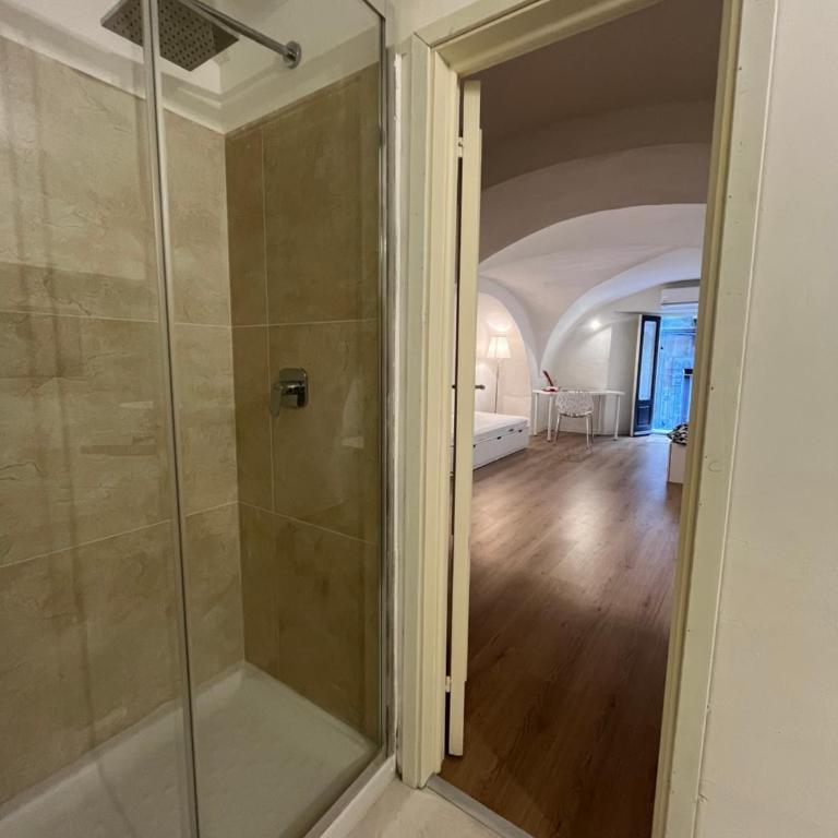 VagaLuna Short Stay - Triple Room with Private Bathroom - 14