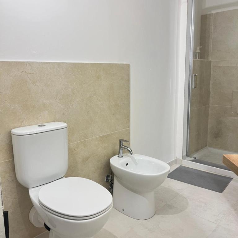 VagaLuna Short Stay - Triple Room with Private Bathroom - 20