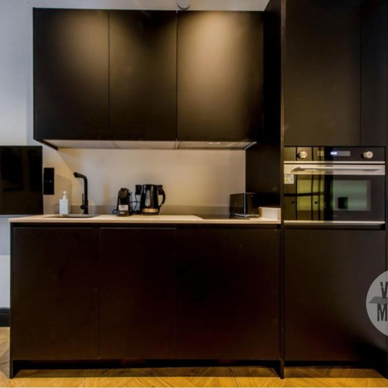 Experiencia Madrileña para 4, vive en Calle del Aguila E3 - One-Bedroom Apartment - 7