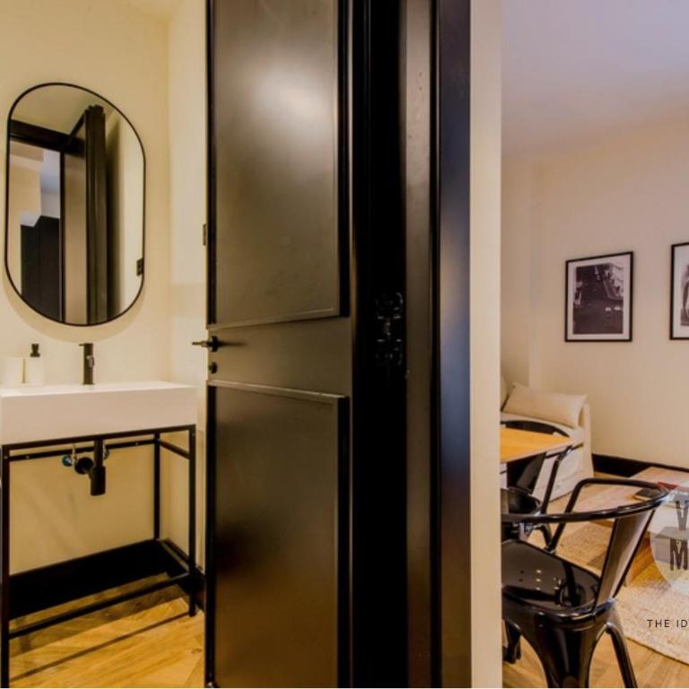 Experiencia Madrileña para 4, vive en Calle del Aguila E3 - One-Bedroom Apartment - 8