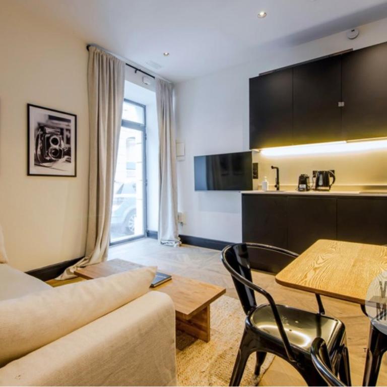 Experiencia Madrileña para 4, vive en Calle del Aguila E3 - One-Bedroom Apartment - 5