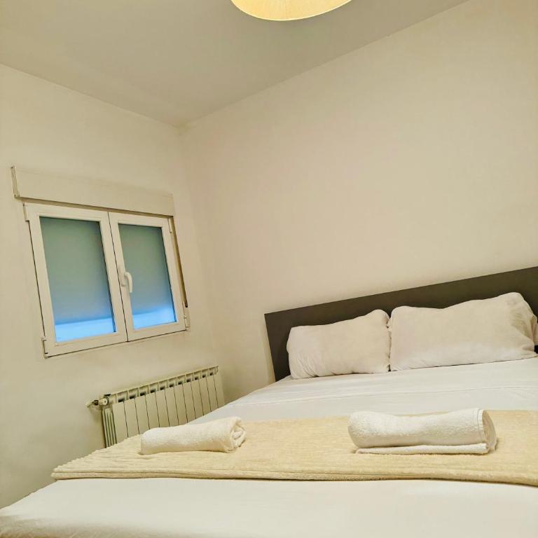 Pisos Familiares Barajas - Apartamento de 1 dormitorio - 4