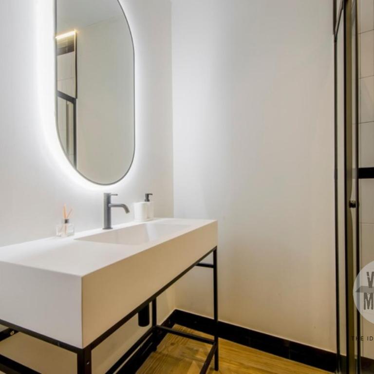 Historia Madrileña para 4, vive en Calle del Aguila E3 - One-Bedroom Apartment - 9