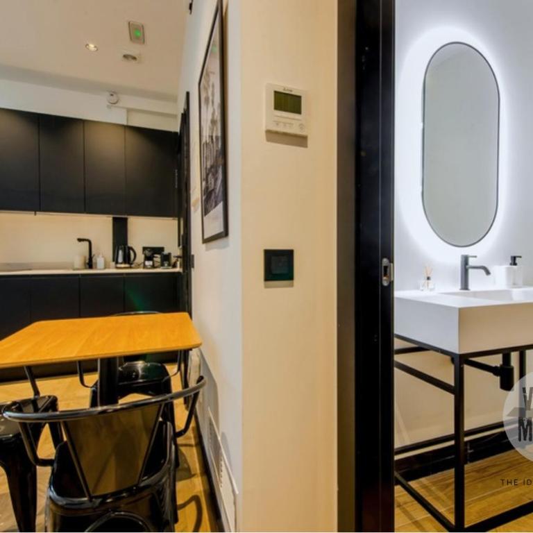 Historia Madrileña para 4, vive en Calle del Aguila E3 - One-Bedroom Apartment - 8