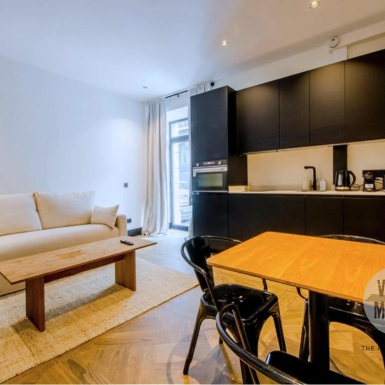 Historia Madrileña para 4, vive en Calle del Aguila E3 - One-Bedroom Apartment - 6